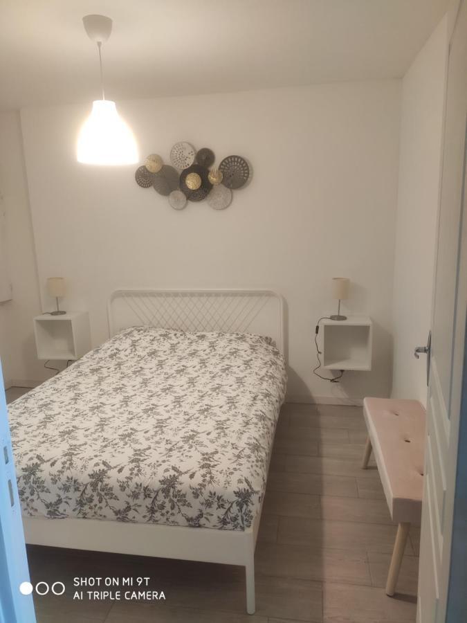 Вилла Little Baie Pleine-Fougeres Экстерьер фото
